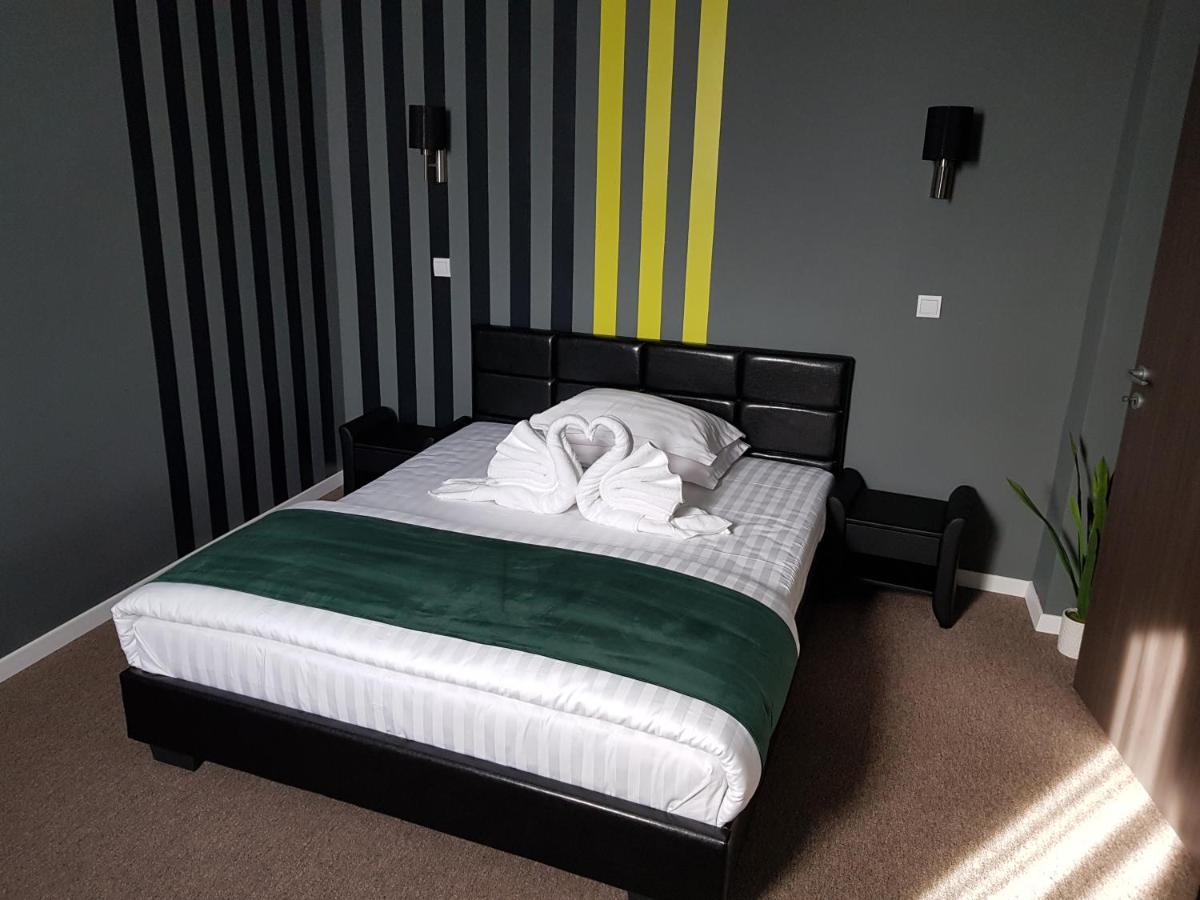 Resita Residence Sauna Apartment Eksteriør billede